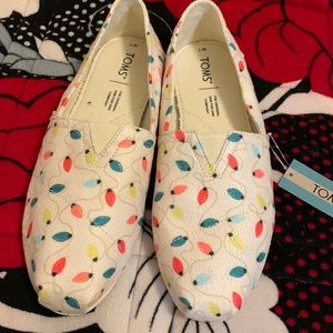 Toms special Christmas light slip ons